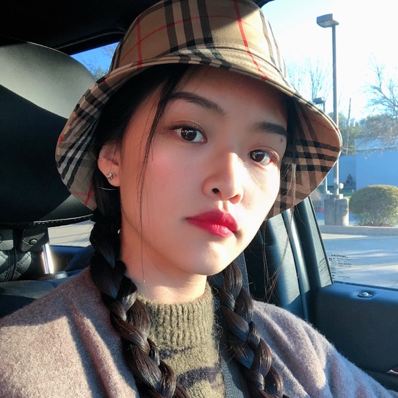 Burberry Beige Checkered Bucket Hat - Picture 4 of 8